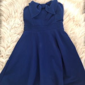 Forever 21 Flared dress with Bow